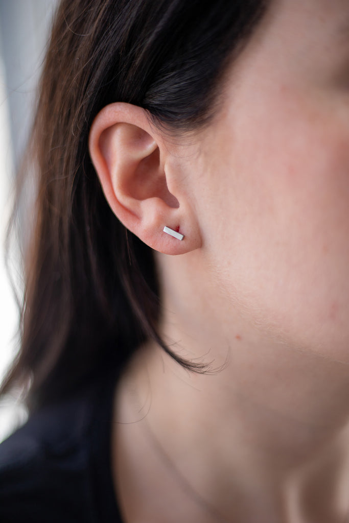 BAR STUD EARRINGS