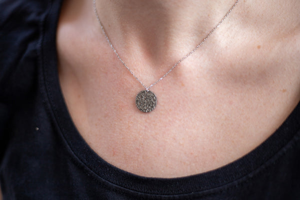 CIRCLE NECKLACE